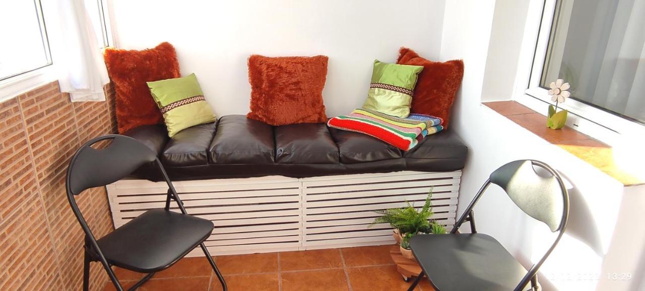Platinum Apartment - Apartament Cu 3 Camere, 2 Dormitoare, 2 Bai, Bucatarie Complet Utilata, 2 Balcoane Бухарест Екстер'єр фото