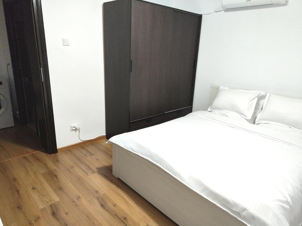 Platinum Apartment - Apartament Cu 3 Camere, 2 Dormitoare, 2 Bai, Bucatarie Complet Utilata, 2 Balcoane Бухарест Екстер'єр фото