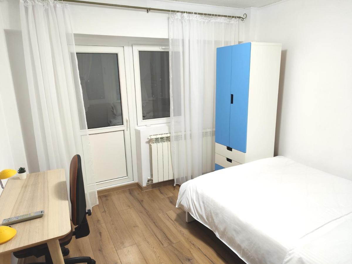 Platinum Apartment - Apartament Cu 3 Camere, 2 Dormitoare, 2 Bai, Bucatarie Complet Utilata, 2 Balcoane Бухарест Екстер'єр фото