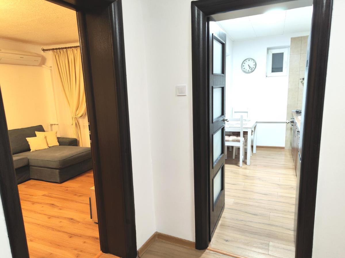 Platinum Apartment - Apartament Cu 3 Camere, 2 Dormitoare, 2 Bai, Bucatarie Complet Utilata, 2 Balcoane Бухарест Екстер'єр фото