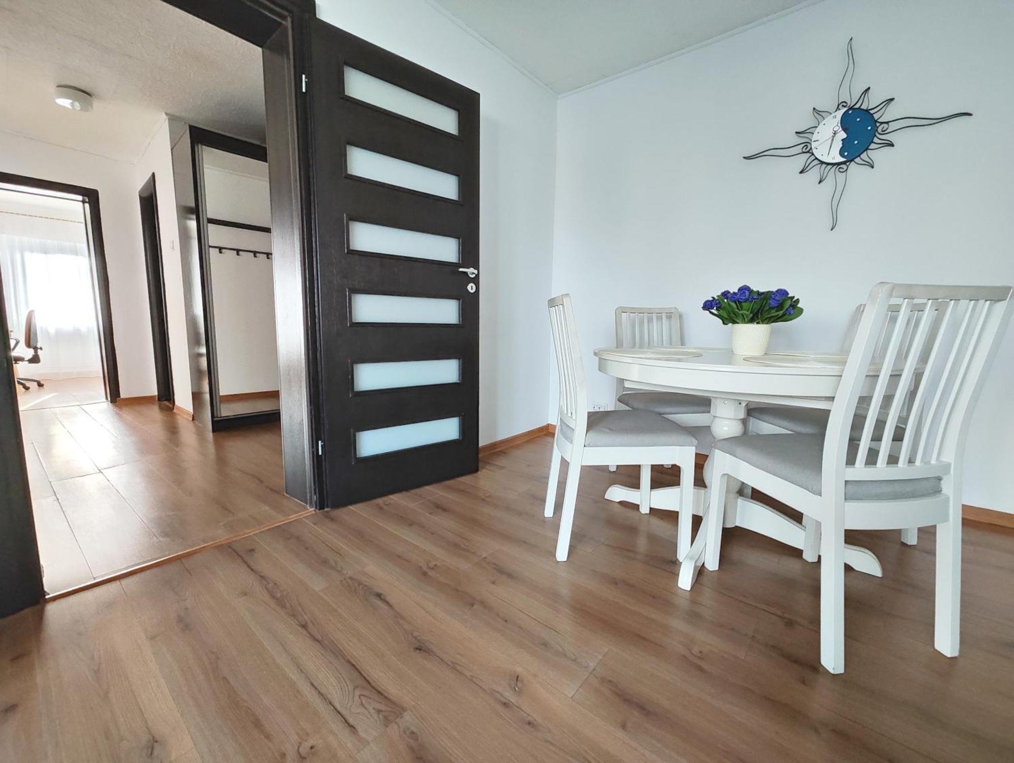 Platinum Apartment - Apartament Cu 3 Camere, 2 Dormitoare, 2 Bai, Bucatarie Complet Utilata, 2 Balcoane Бухарест Екстер'єр фото