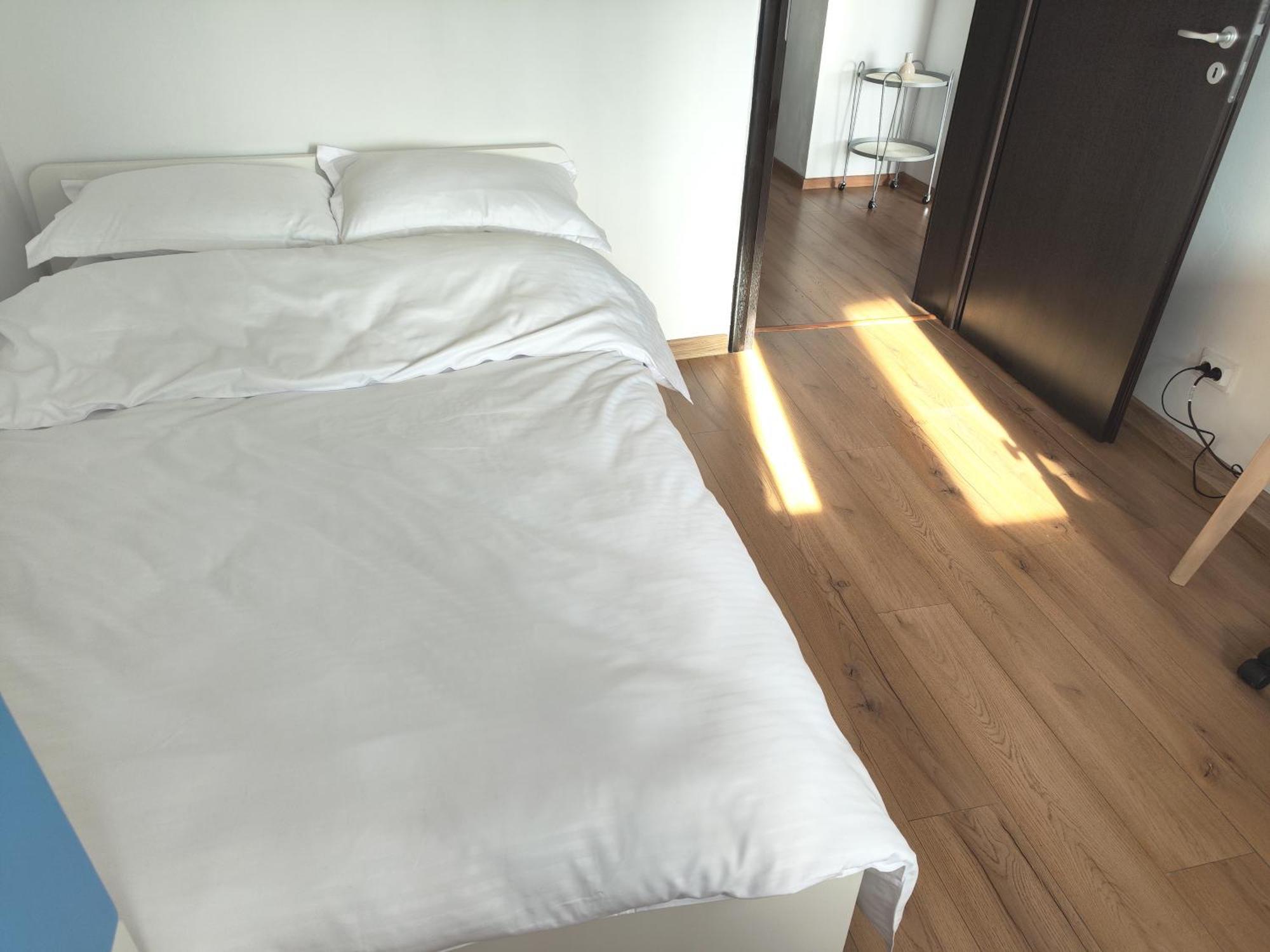 Platinum Apartment - Apartament Cu 3 Camere, 2 Dormitoare, 2 Bai, Bucatarie Complet Utilata, 2 Balcoane Бухарест Екстер'єр фото