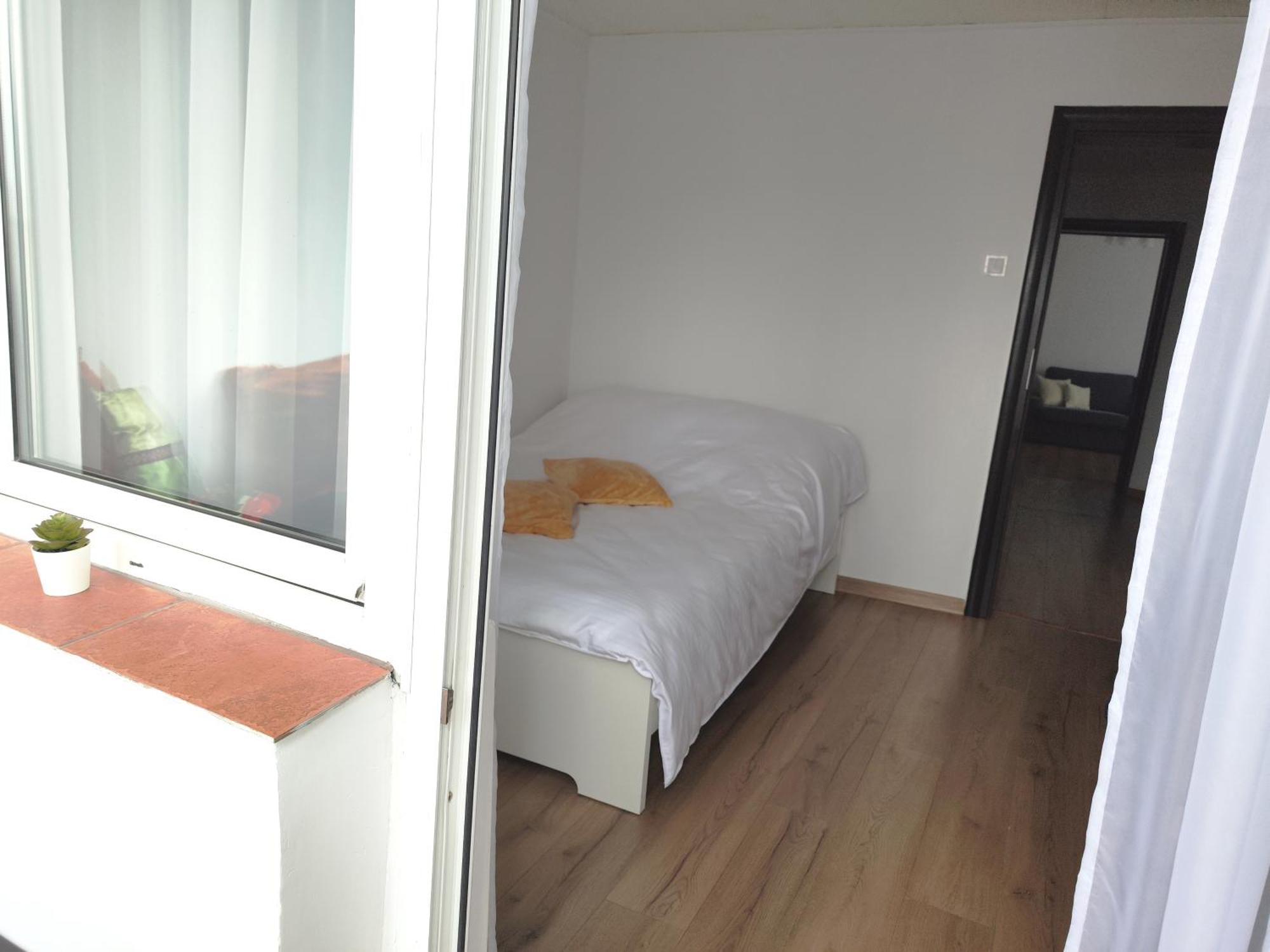 Platinum Apartment - Apartament Cu 3 Camere, 2 Dormitoare, 2 Bai, Bucatarie Complet Utilata, 2 Balcoane Бухарест Екстер'єр фото