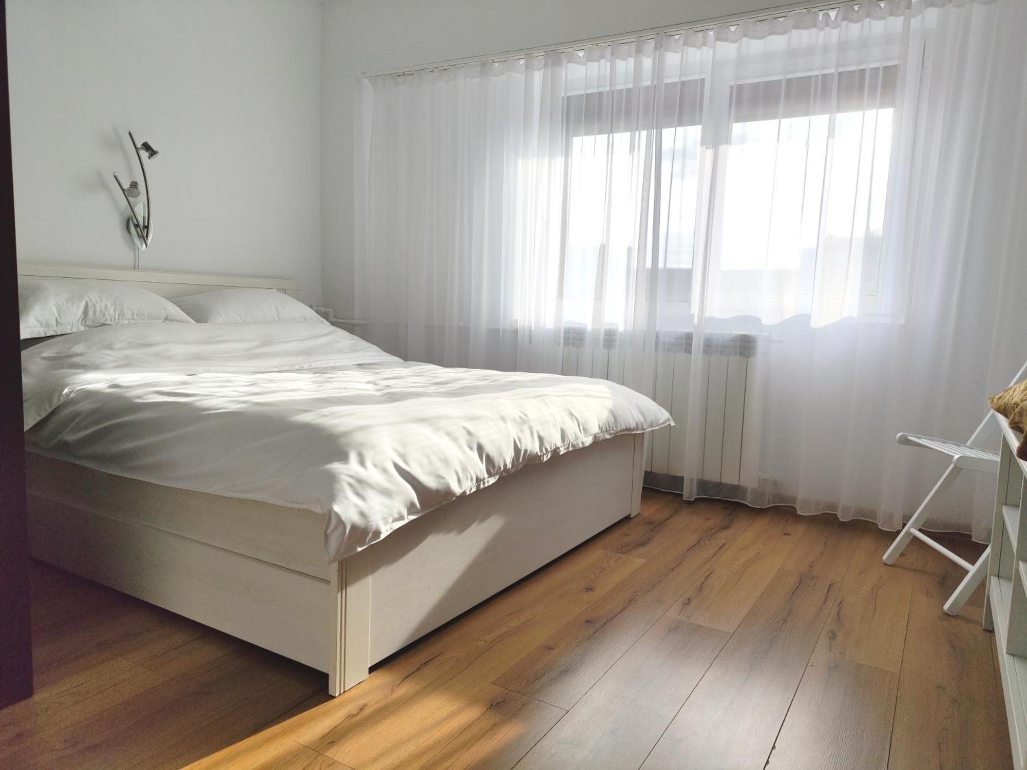 Platinum Apartment - Apartament Cu 3 Camere, 2 Dormitoare, 2 Bai, Bucatarie Complet Utilata, 2 Balcoane Бухарест Екстер'єр фото