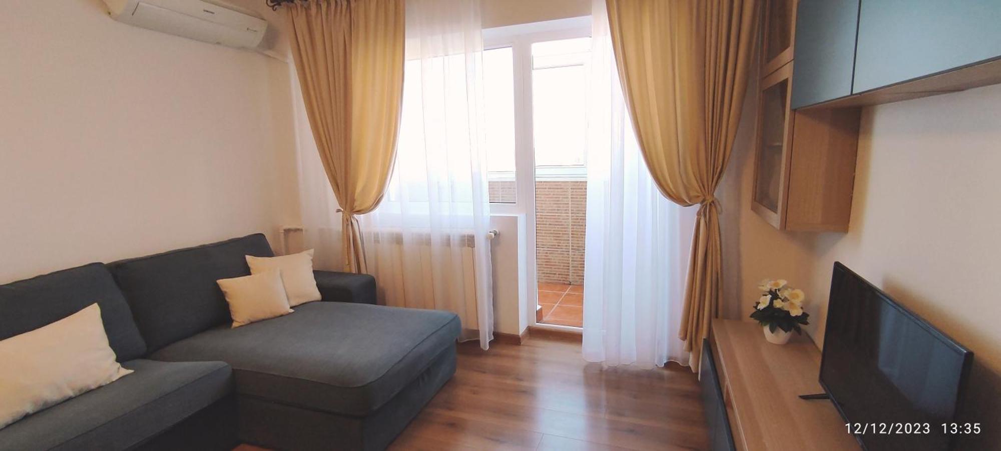 Platinum Apartment - Apartament Cu 3 Camere, 2 Dormitoare, 2 Bai, Bucatarie Complet Utilata, 2 Balcoane Бухарест Екстер'єр фото