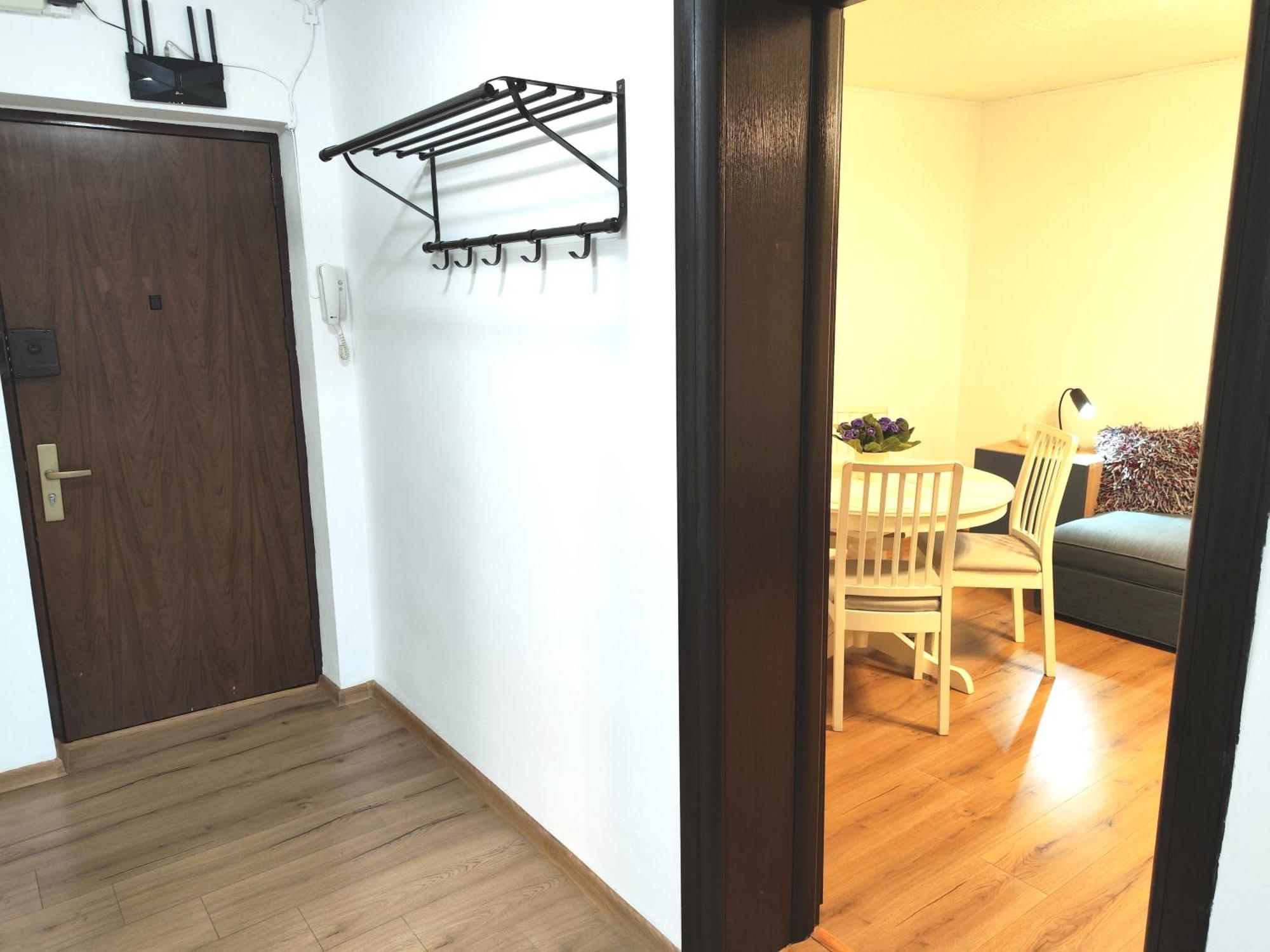 Platinum Apartment - Apartament Cu 3 Camere, 2 Dormitoare, 2 Bai, Bucatarie Complet Utilata, 2 Balcoane Бухарест Екстер'єр фото