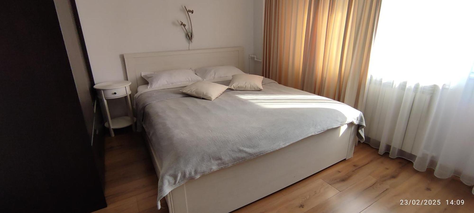Platinum Apartment - Apartament Cu 3 Camere, 2 Dormitoare, 2 Bai, Bucatarie Complet Utilata, 2 Balcoane Бухарест Екстер'єр фото